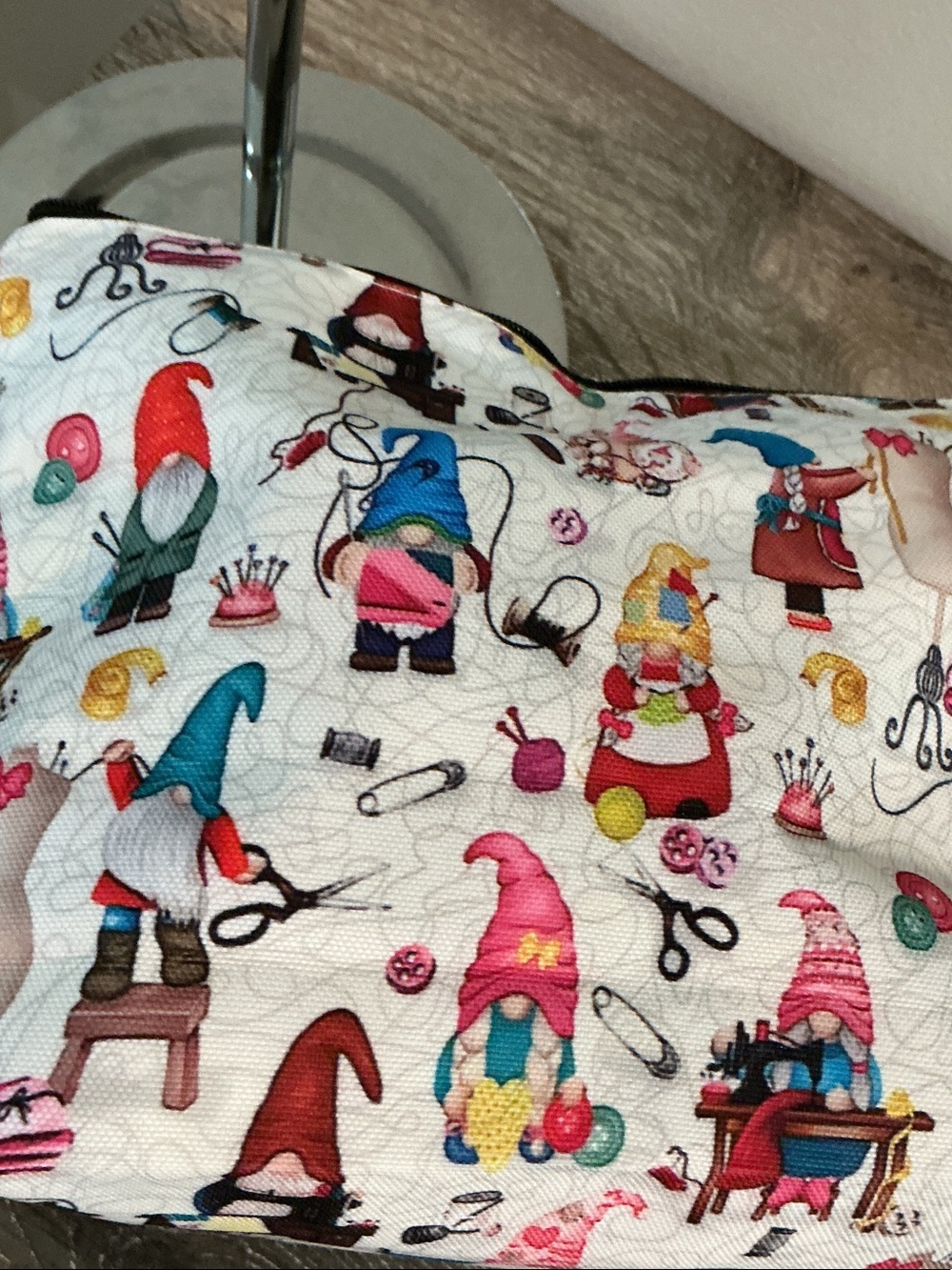 Gnome Sewing Dressmaker Dress Form Print Cosmetic Bag NEW 7x7x2 Zip Top - Picture 5 of 6